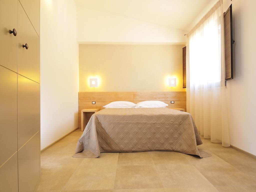 B&B Le Cale Santa Maria Navarrese Habitación foto